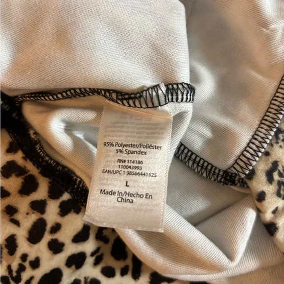 Juicy Couture Ocelot Print Hoodie and Shorts Set L NWT - Picture 10 of 10